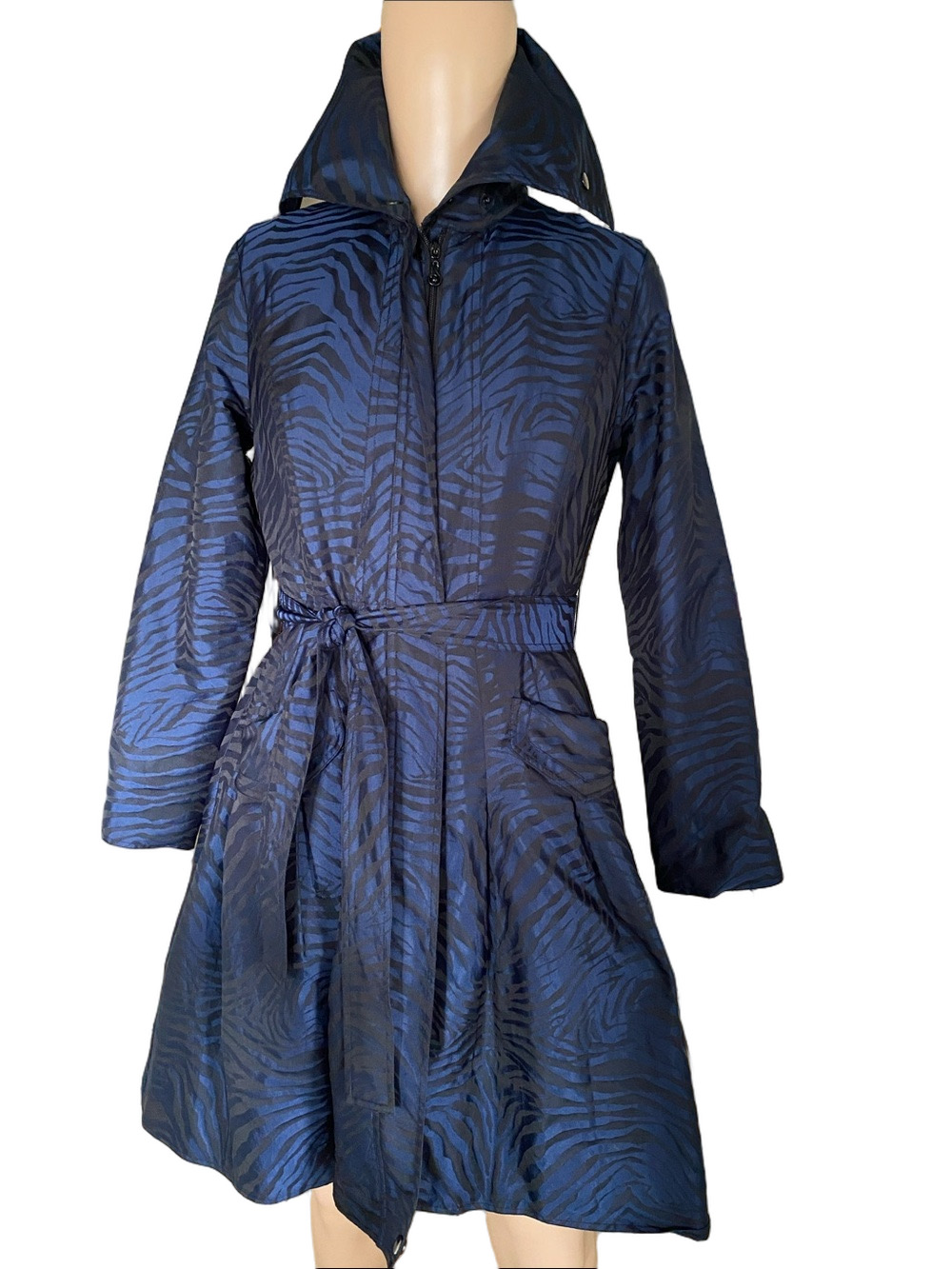 Samuel Dong Navy Zebra-Print Hooded Tie-Waist Long-Sleeve Dress/ coat